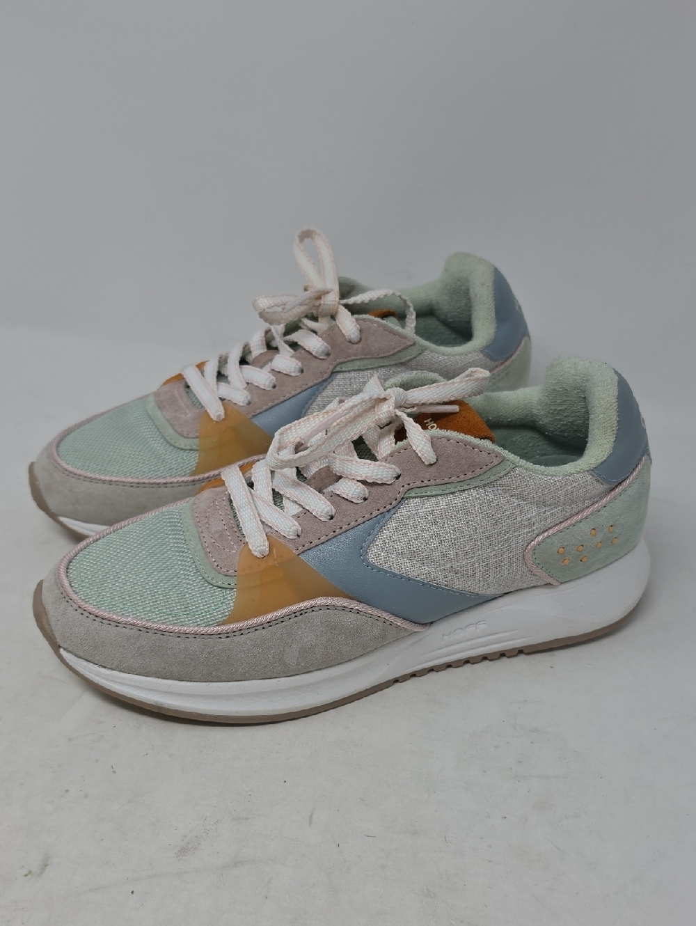 Hoff District Women’s Pastel Multi Casual Sneakers  Breathable Comfort Size 8